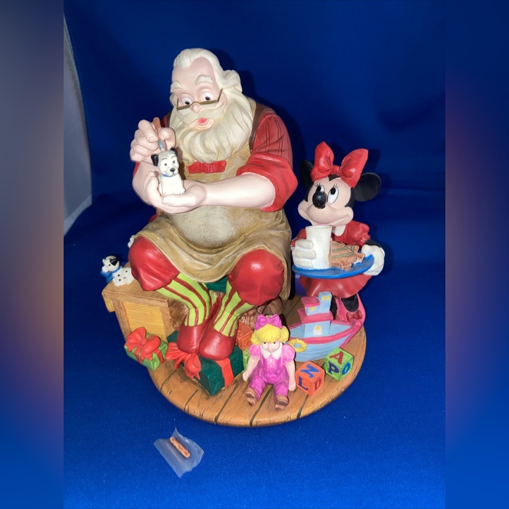 Santa’s Sweet Treat Disney collectible piece from Santa’s Workshop.